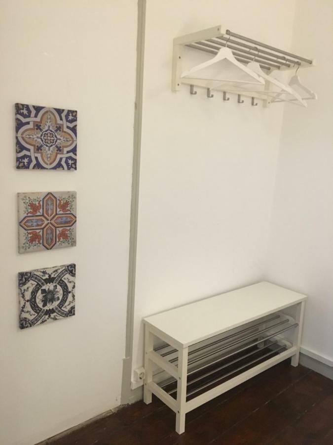 Love Inn Bairro Alto Lisbon Exterior photo