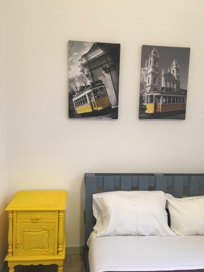 Love Inn Bairro Alto Lisbon Exterior photo